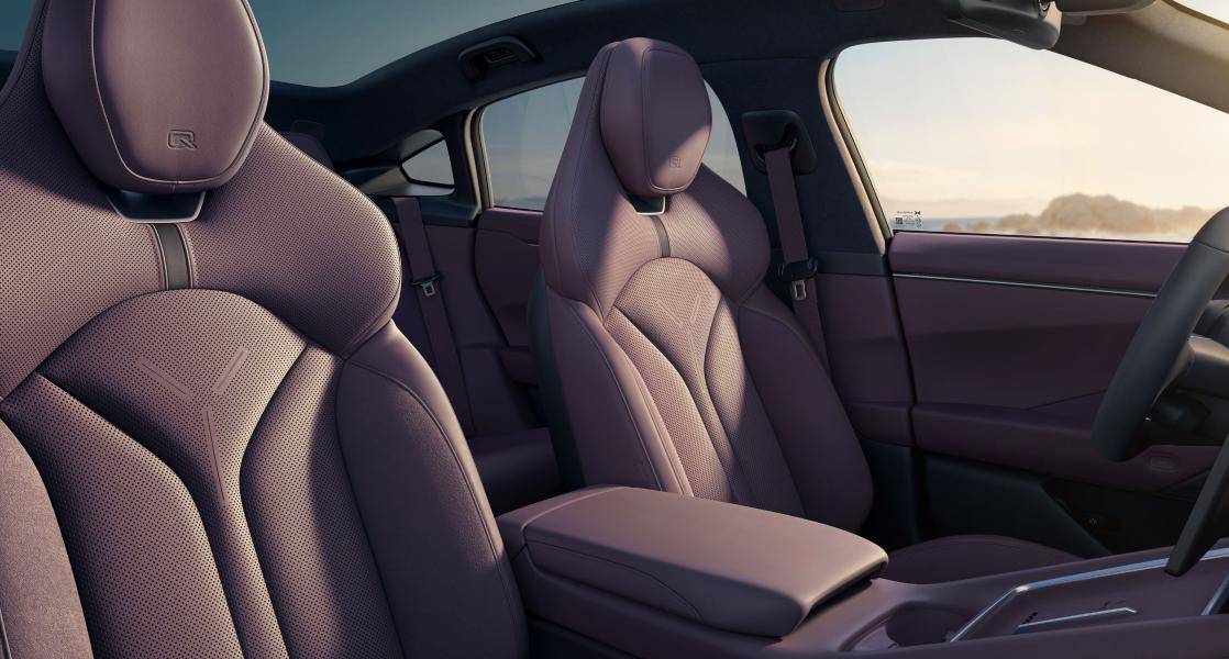 電動(dòng)轎跑再進(jìn)化,全新小鵬P7藏著多少新花樣?