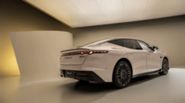 預(yù)售19.2萬起,領(lǐng)克10 EM-P有沒有性價比?