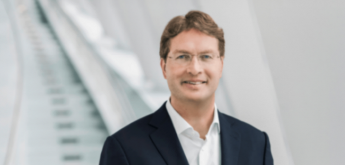 奔馳電動化不行?歸咎市場環境,事實真如此?