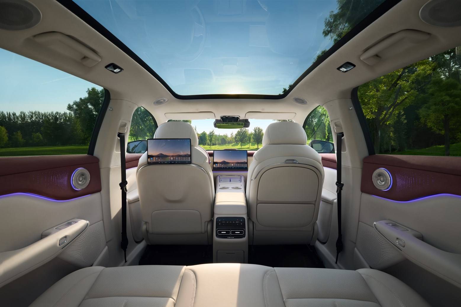 配華為“雙件套”,全新嵐圖知音預售價22萬元起,8月底上市