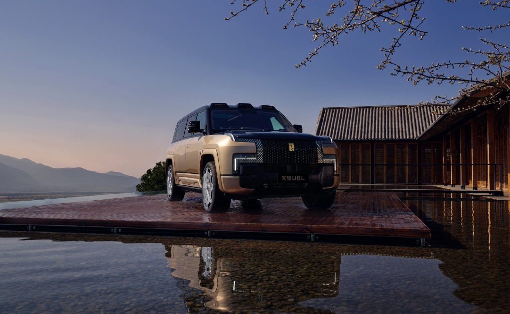 中式頂奢SUV面世,仰望U8L鼎世版售價(jià)128萬起!