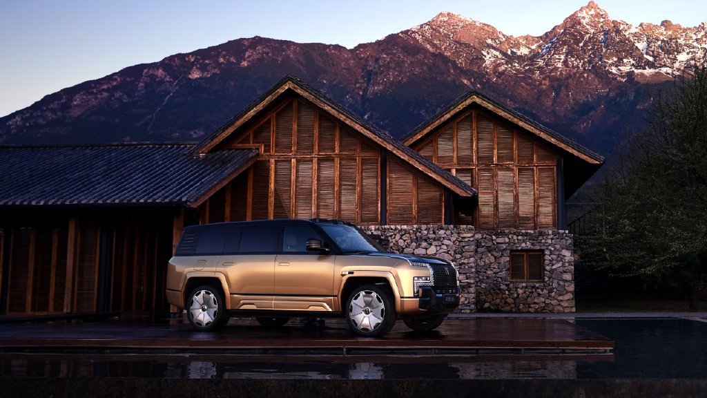 仰望U8L鼎世版上市 ″鼎級豪華″重塑時代話語權