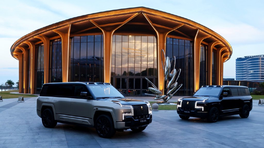 仰望U8L鼎世版上市 ″鼎級豪華″重塑時代話語權