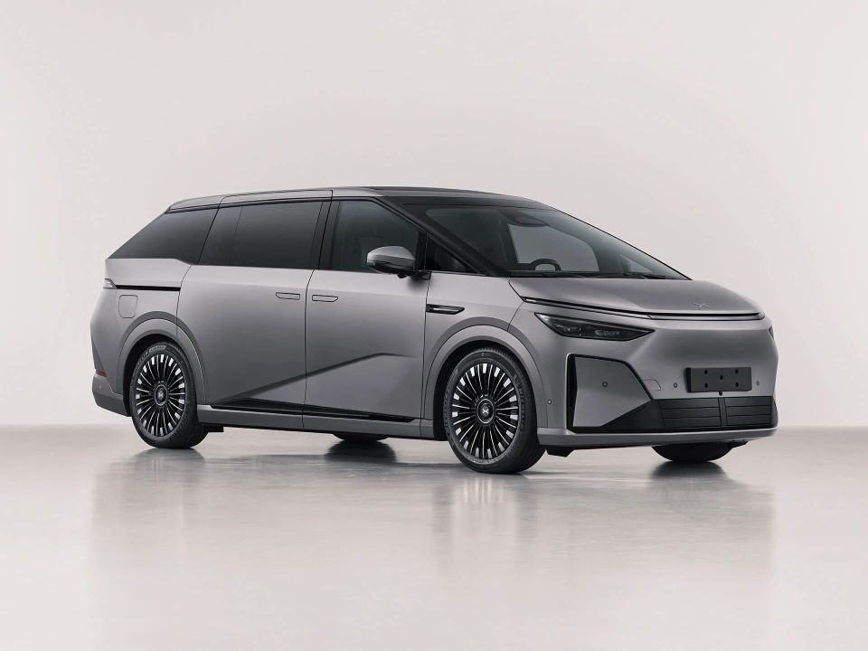 怎么6年過(guò)去了,車企還在走“倒退路”? 圖片