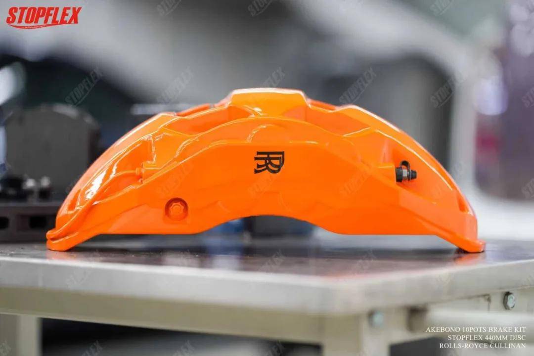 勞斯萊斯庫里南升級STOPFLEX碳陶剎車案例