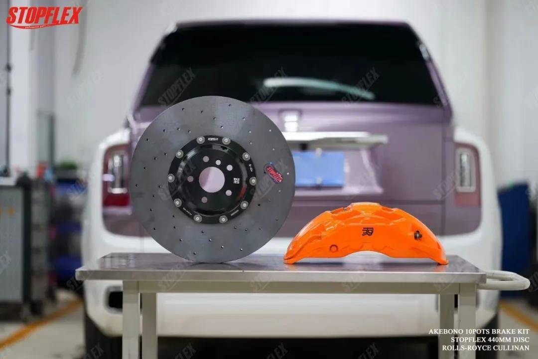 勞斯萊斯庫里南升級STOPFLEX碳陶剎車案例
