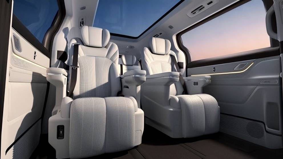 吉利銀河V900亮相:主打AI增程技術,綜合續航超1200公里