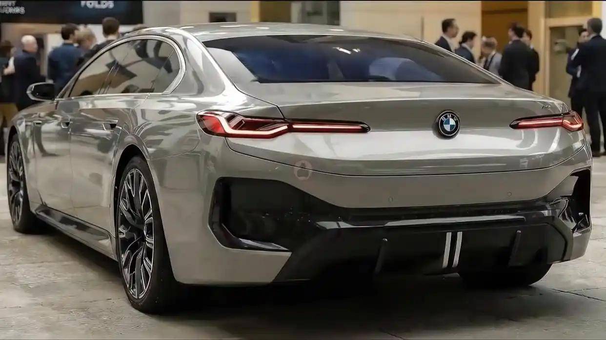 2026款寶馬7系曝光,3.0T/4.4T/i7三動力,重新定義尊貴