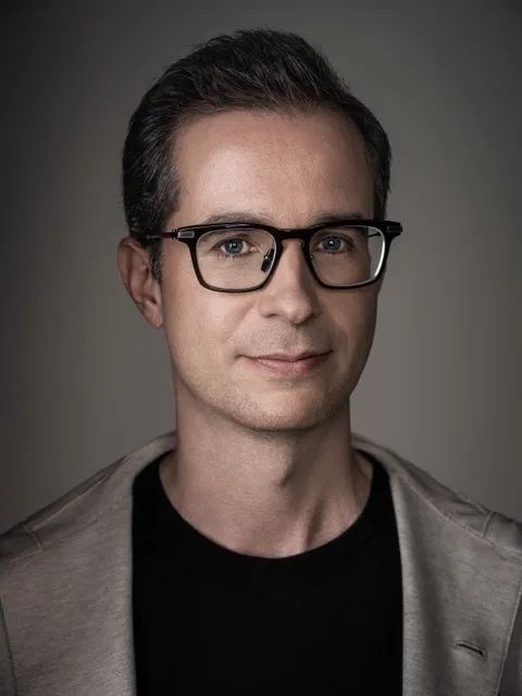 20年蘋果老將被Meta挖走,曾負責一代神機iPhone X設計,小扎專門給他成立工作室