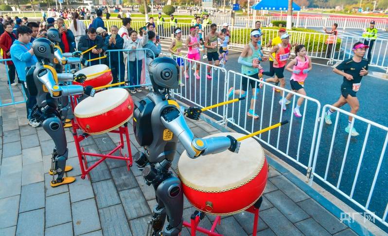 人工智能+” 為千行百業安裝“智慧大腦”